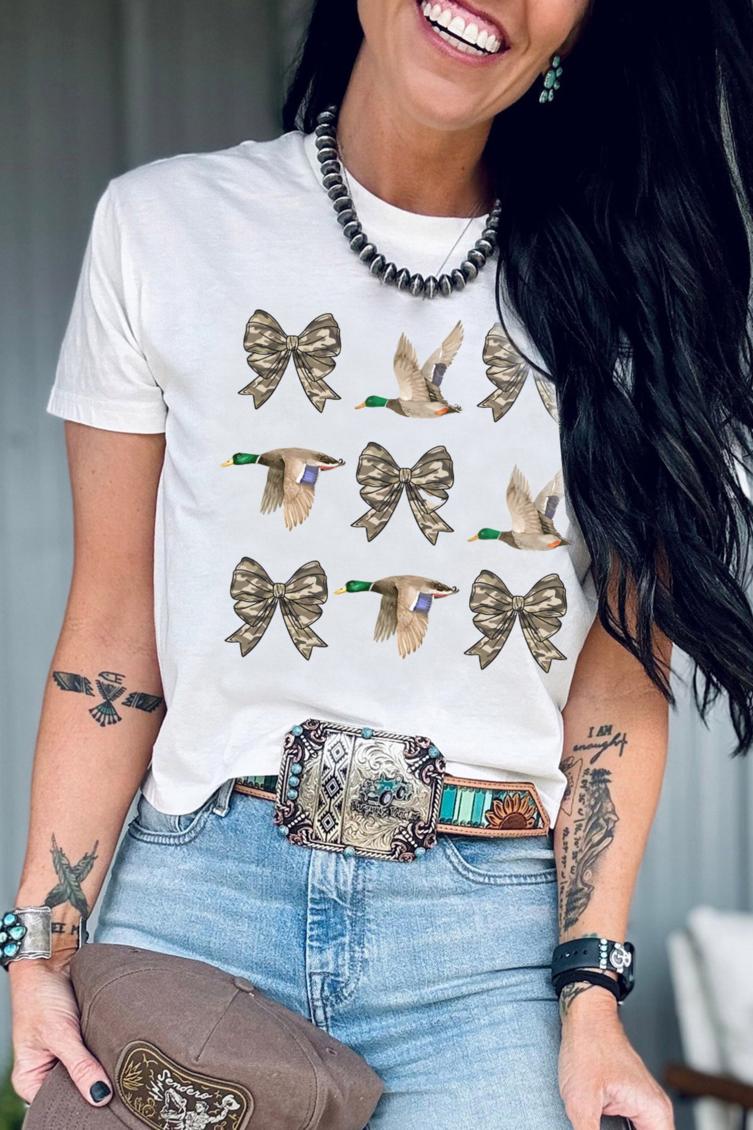 White Camo Bow & Duck Graphic Print Crew Neck T-shirt