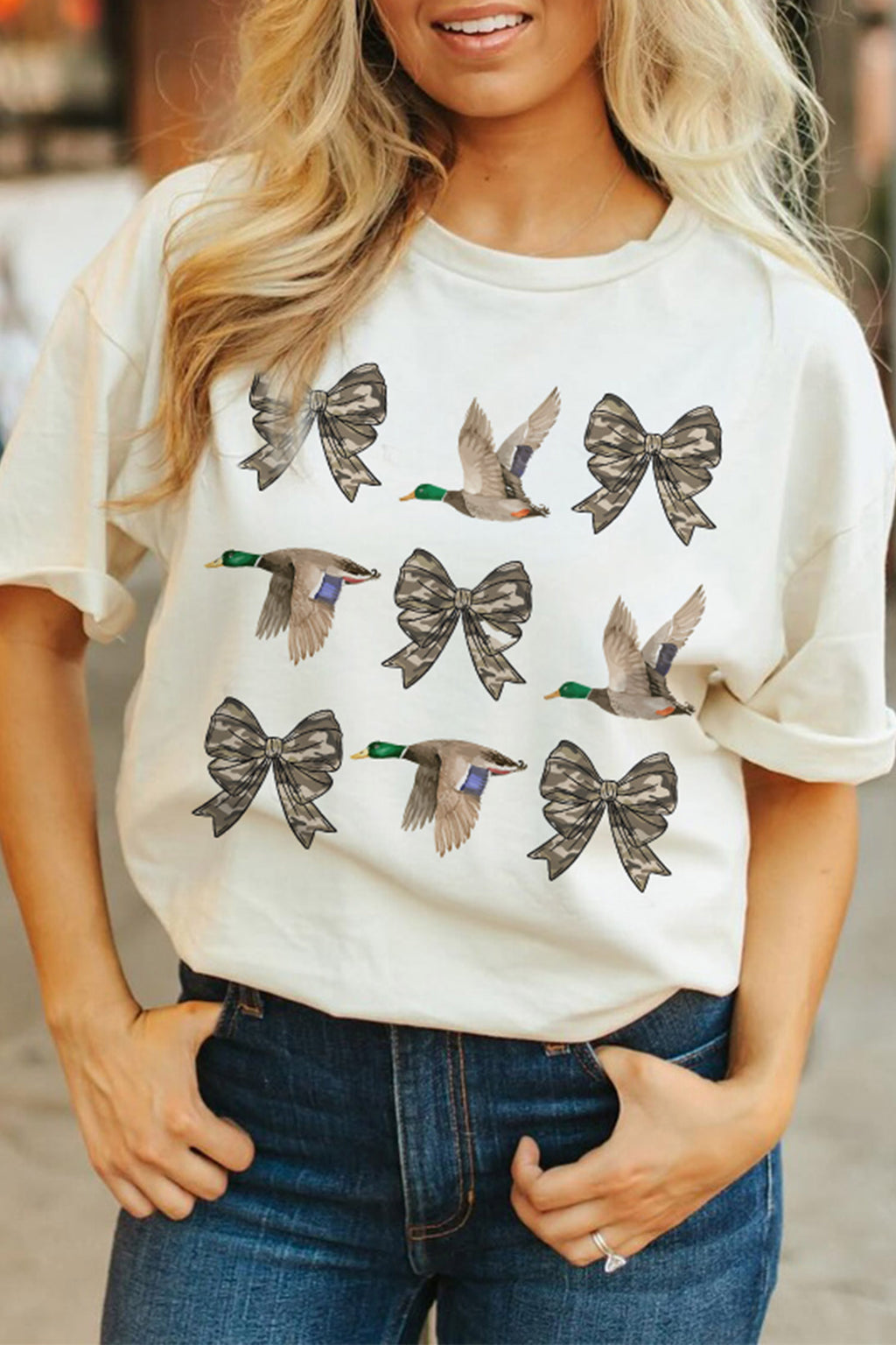 White Camo Bow & Duck Graphic Print Crew Neck T-shirt
